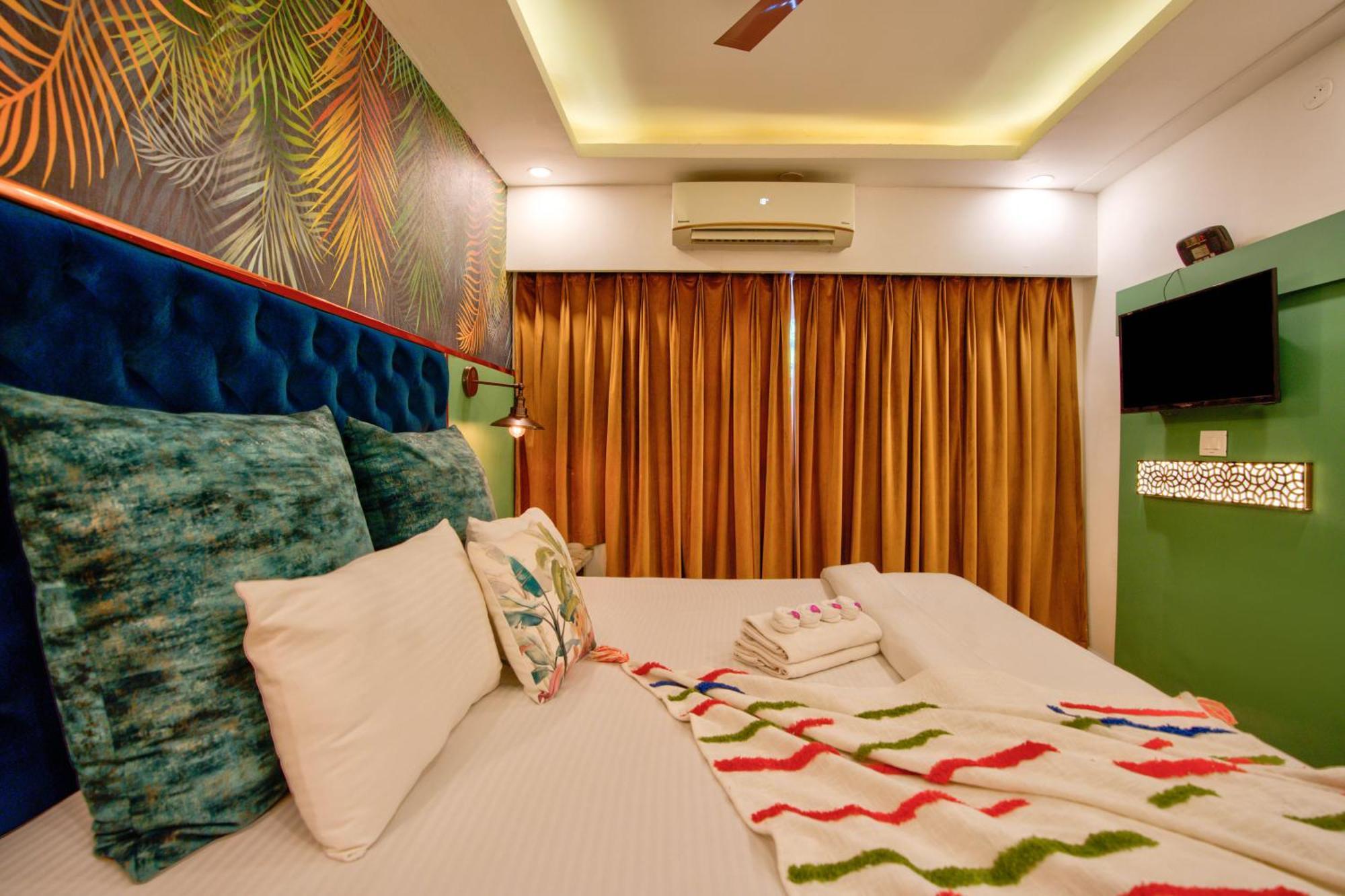 Lemonmint Svelton Manor Hotel Calangute Exterior photo
